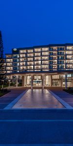 Sofitel_Cotonou_Exterior_Entrance_Night